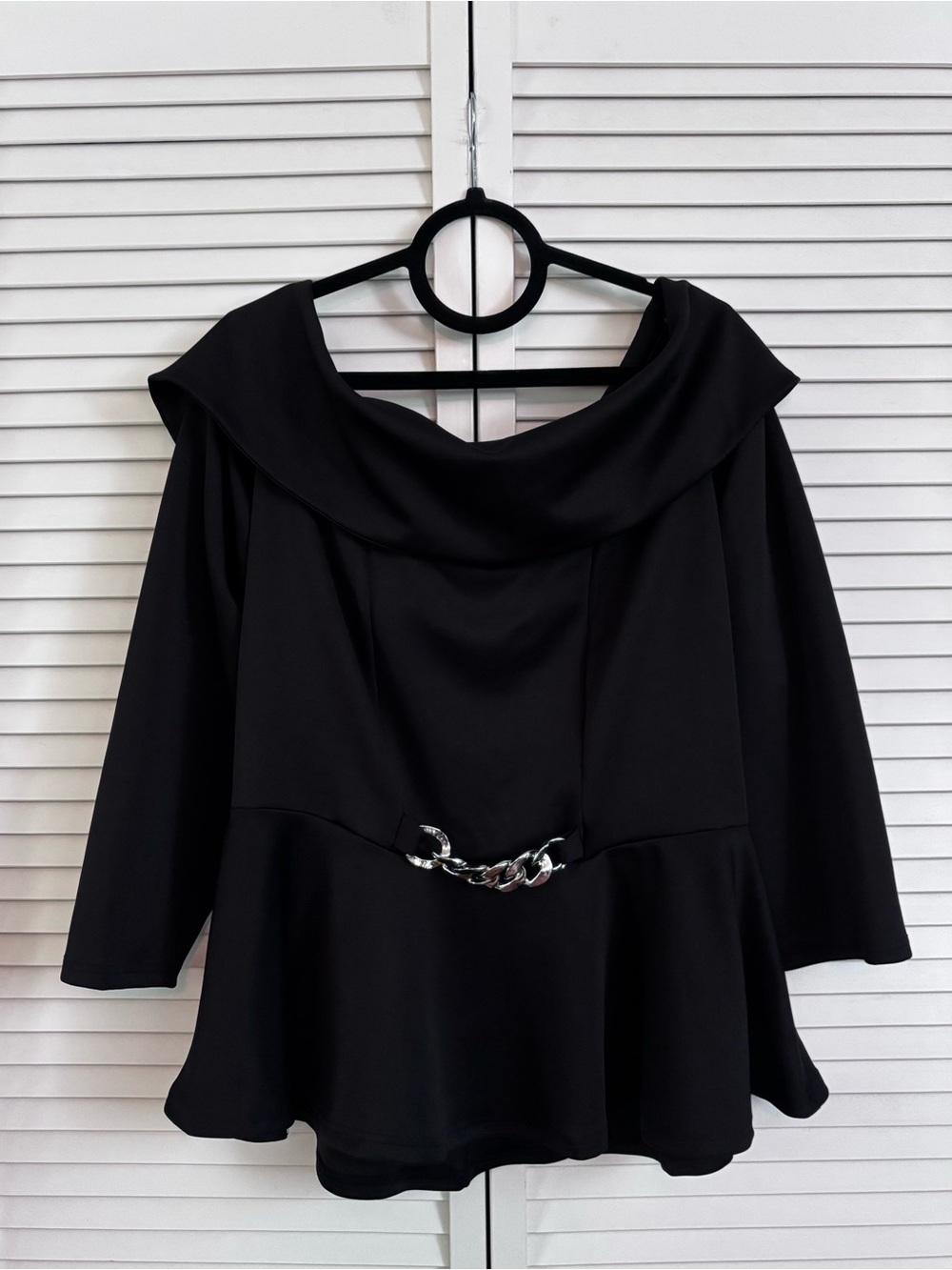 Ashley Stewart Women's Black Off-Shoulder Top, Size: 14/16, NWT